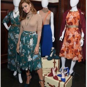 Eva Mendes midi green skirt size S